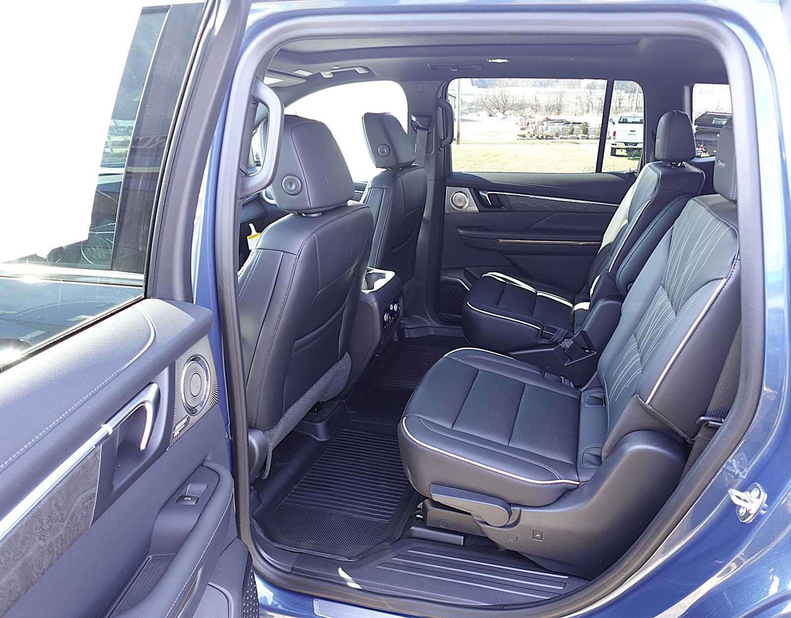 New 2026 Buick Enclave Avenir w/ Super Cruise Package AWD/4WD image 27