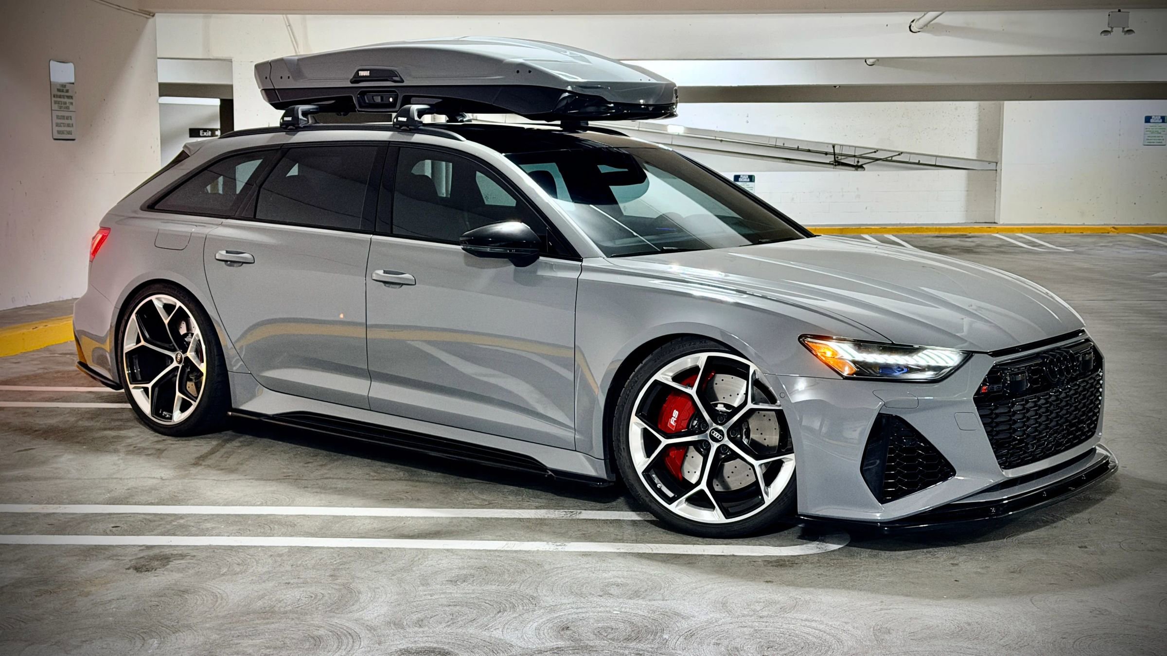 Used 2025 Audi RS 6 performance image 1