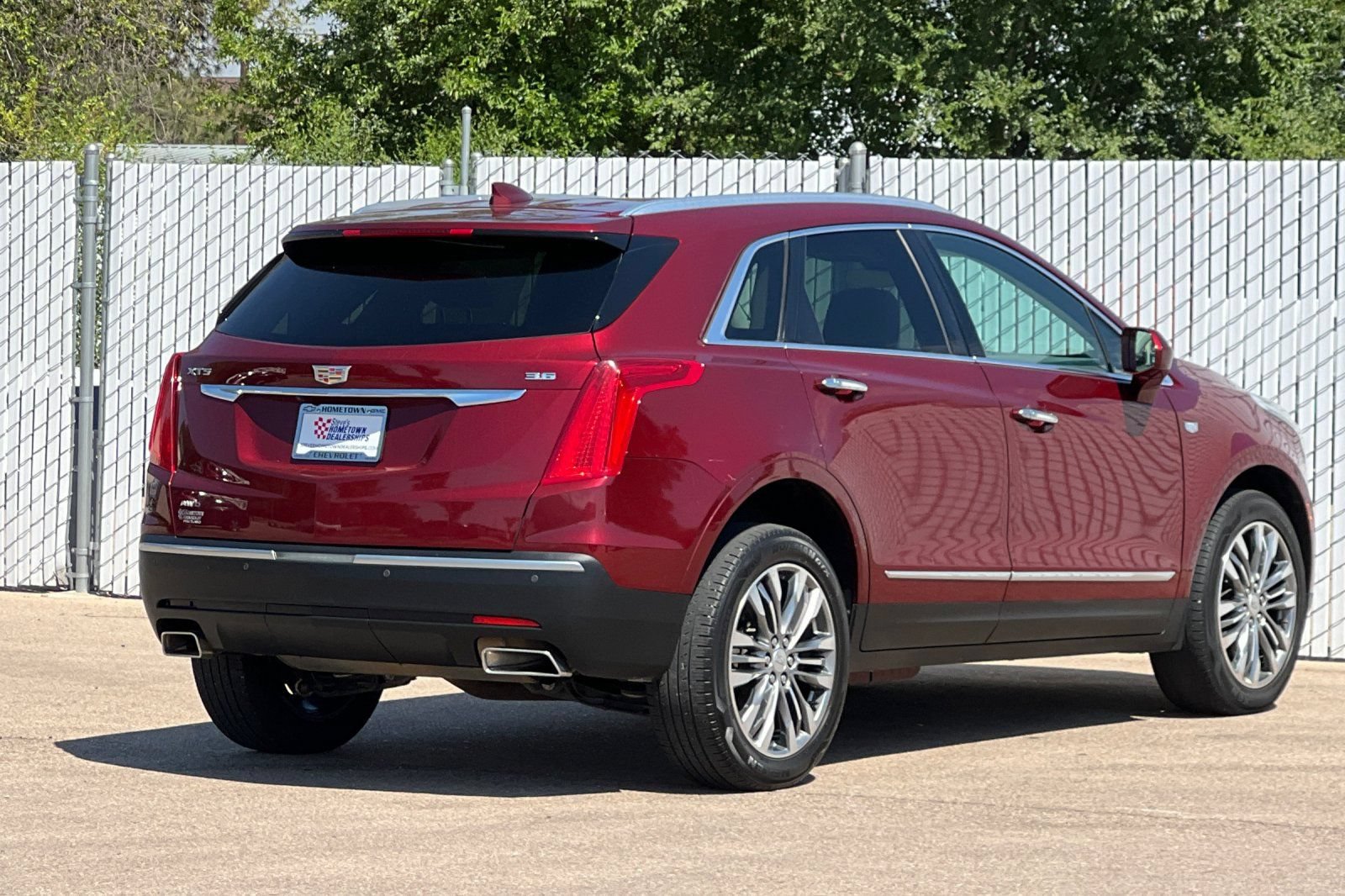 Used 2018 Cadillac XT5 Premium Luxury AWD/4WD image 4