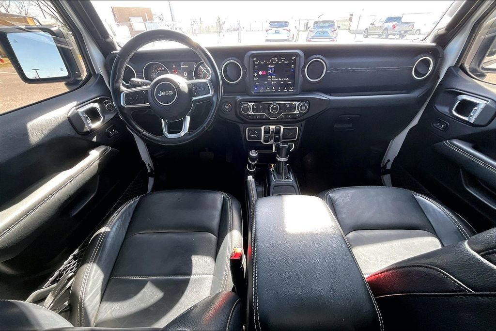 Used 2020 Jeep Wrangler Unlimited Sahara image 19