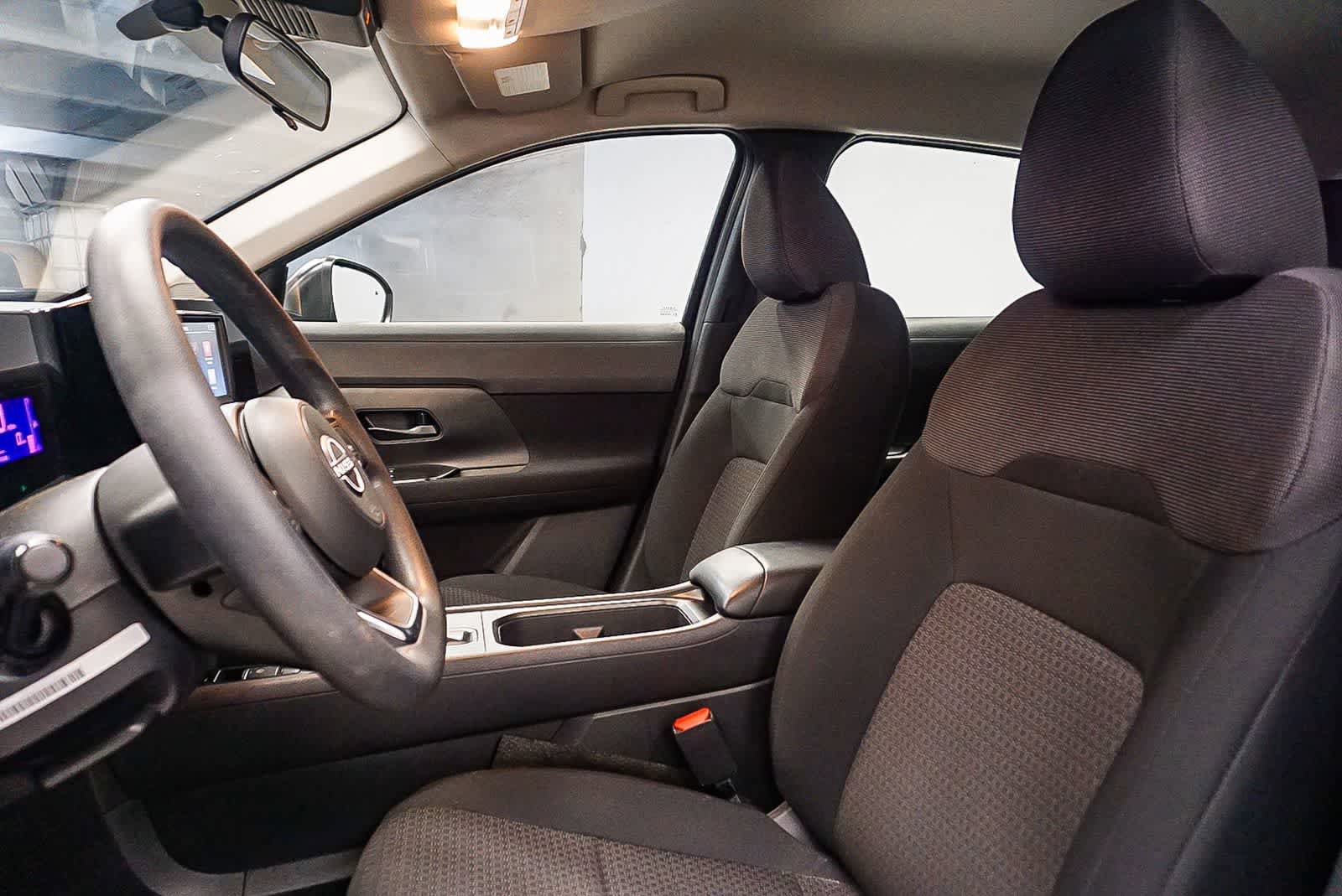 Used 2025 Nissan Kicks S FWD image 17