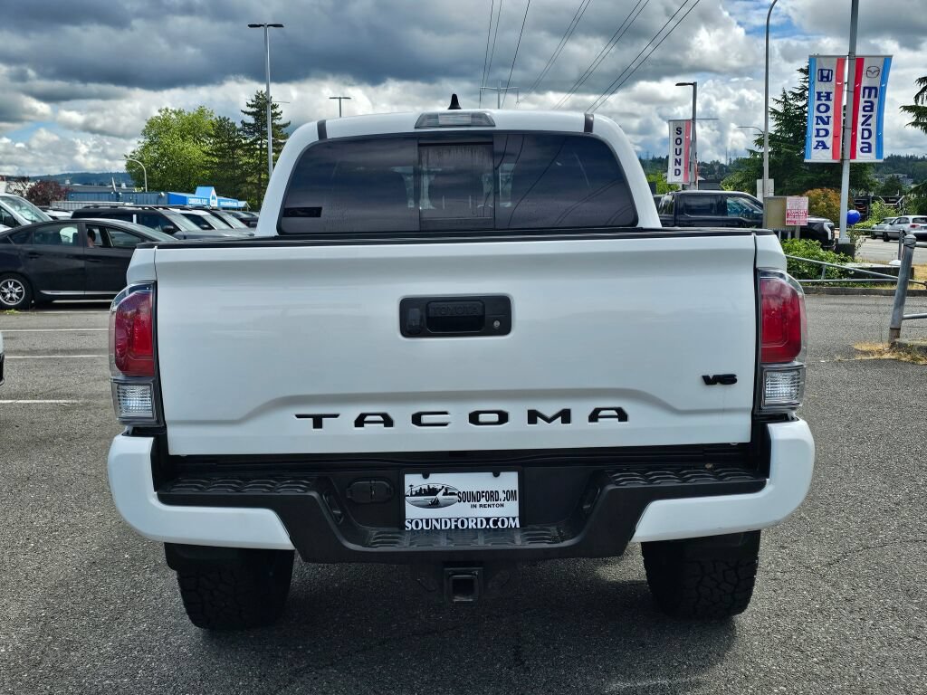 Used 2022 Toyota Tacoma TRD Sport w/ Black Out Package (TMS) AWD/4WD image 6