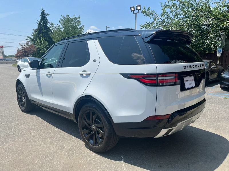 Used 2020 Land Rover Discovery Landmark AWD/4WD image 5