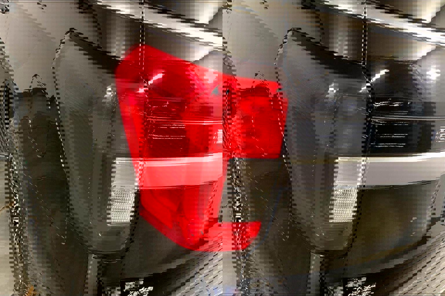 Used 2024 Ford Expedition XLT AWD/4WD image 28