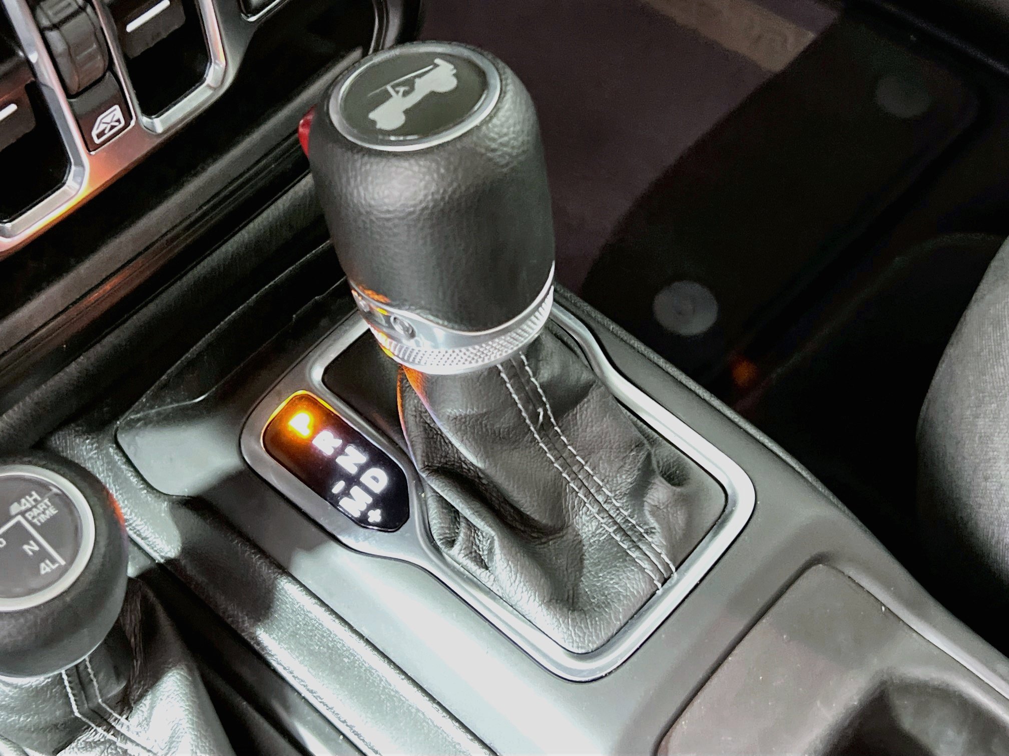 Used 2025 Jeep Wrangler Unlimited Sahara AWD/4WD image 22