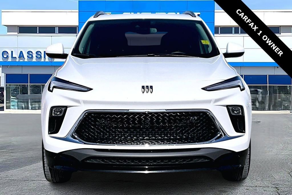 Used 2024 Buick Encore GX Sport Touring w/ Comfort Package image 2