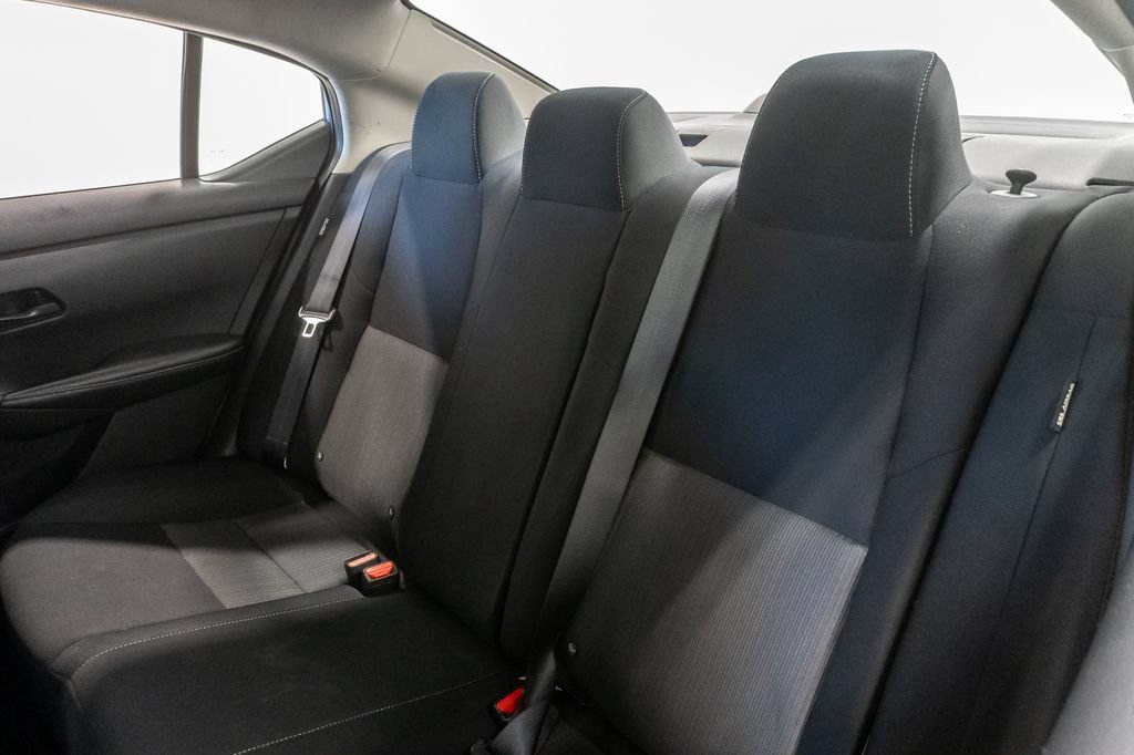 Used 2025 Nissan Sentra SV FWD image 21