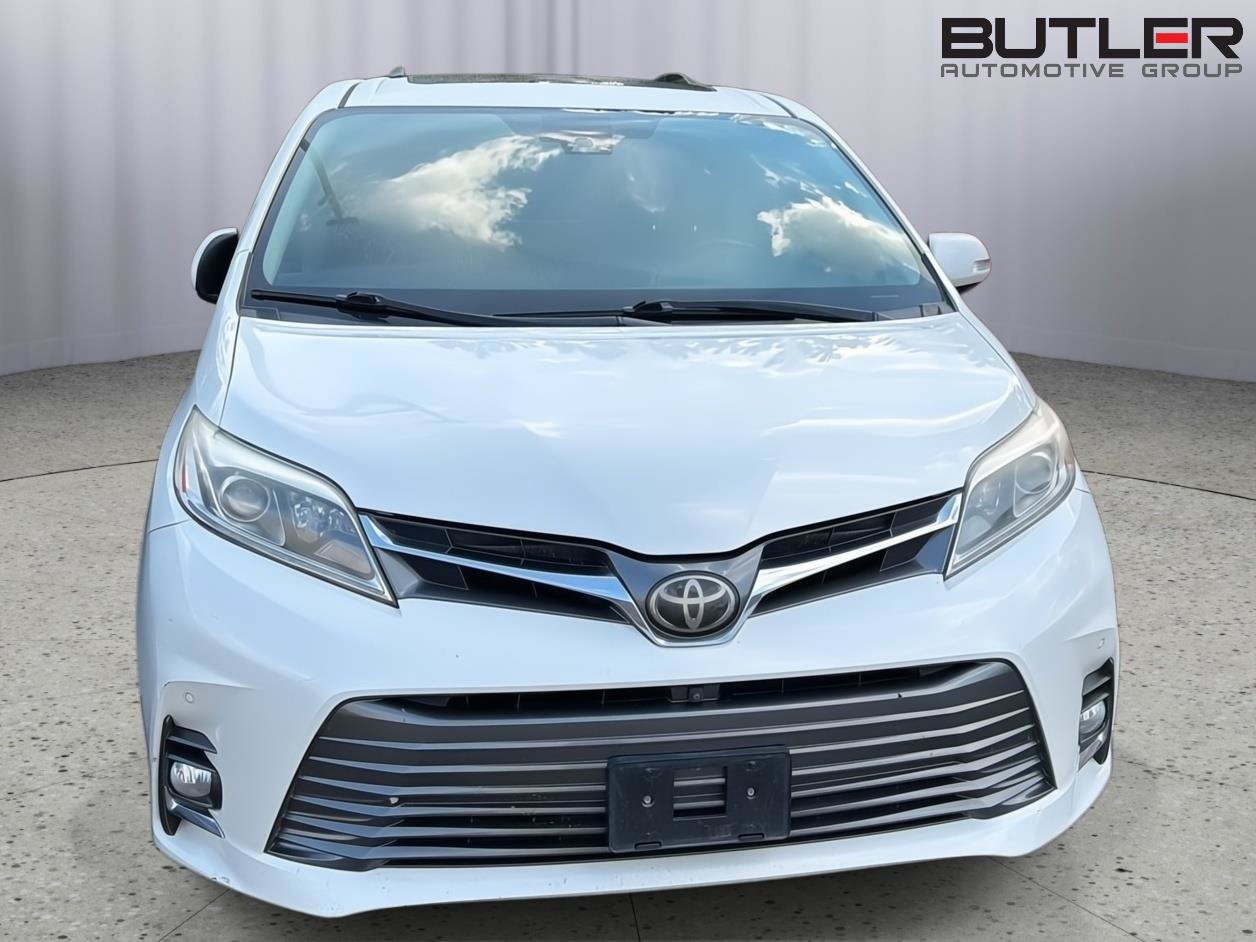 Used 2018 Toyota Sienna Limited Premium FWD image 5
