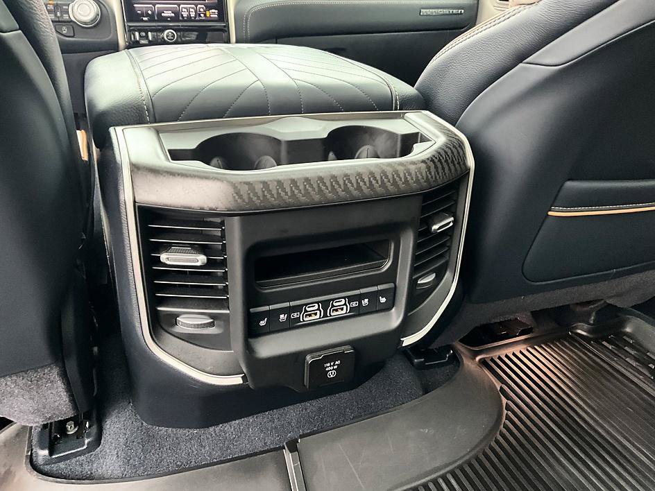Used 2025 RAM 1500 Tungsten w/ Trailer Tow Group AWD/4WD image 36