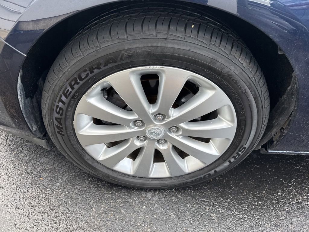 Used 2015 Buick Verano FWD image 19