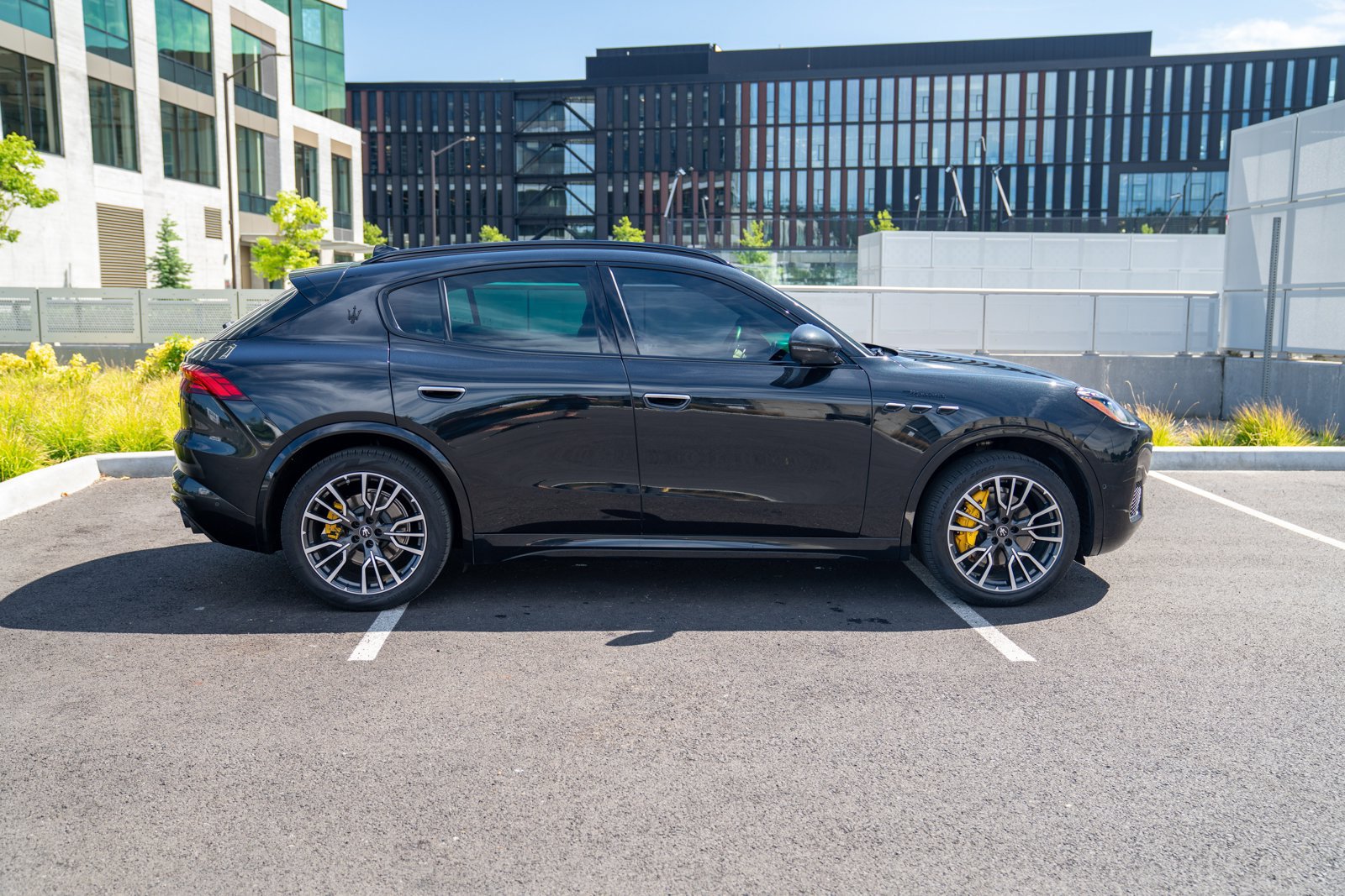 Used 2023 Maserati Grecale Modena AWD/4WD image 8