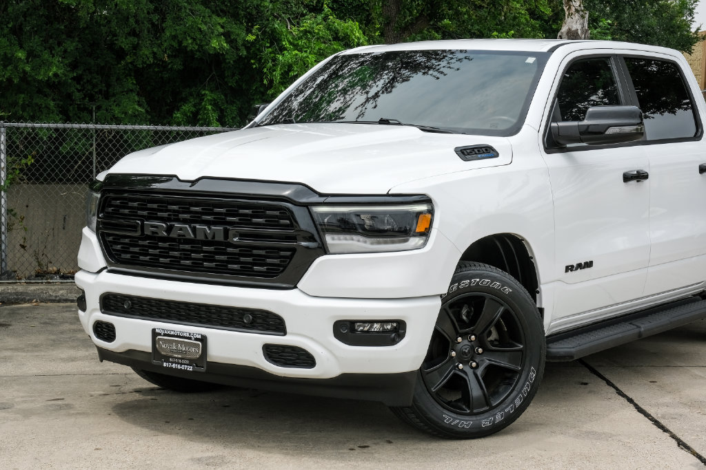 Used 2023 RAM 1500 Big Horn AWD/4WD image 12