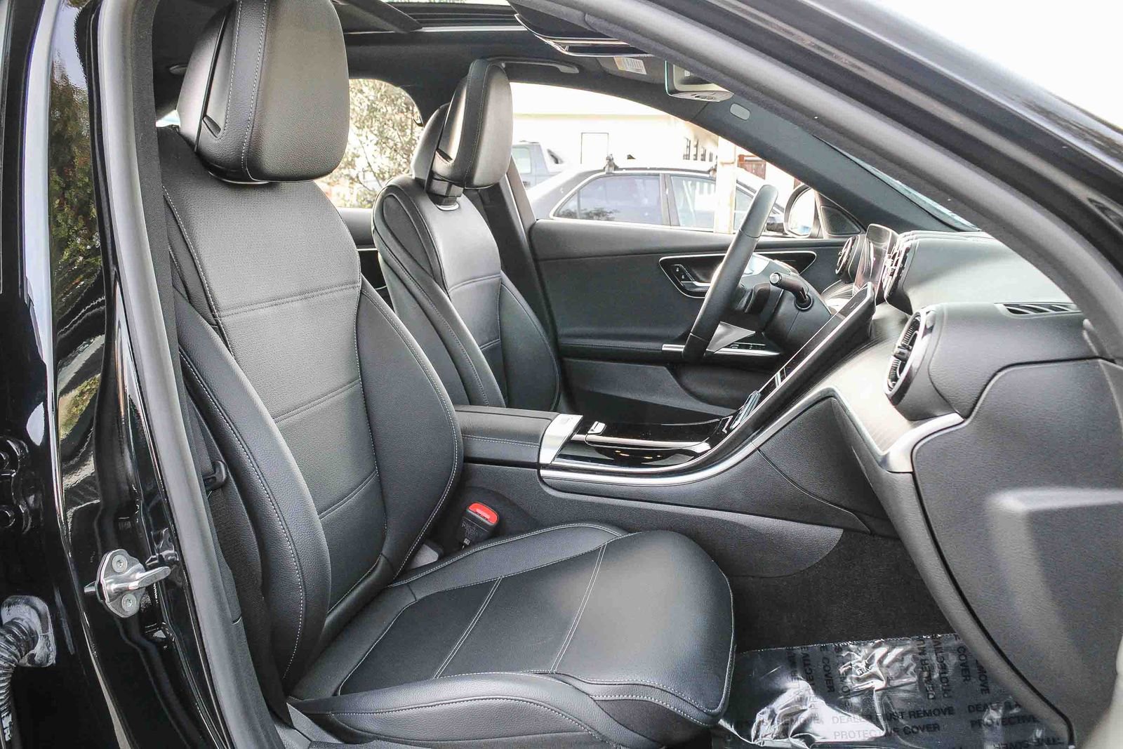 Used 2022 Mercedes-Benz C 300 Sedan image 17