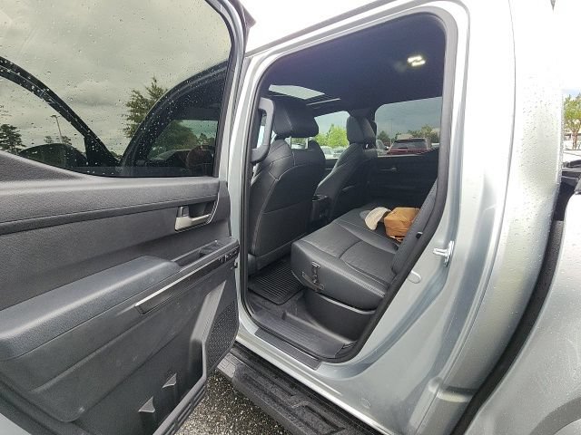 Used 2024 Toyota Tacoma TRD Sport w/ TRD Sport Premium Package AWD/4WD image 30