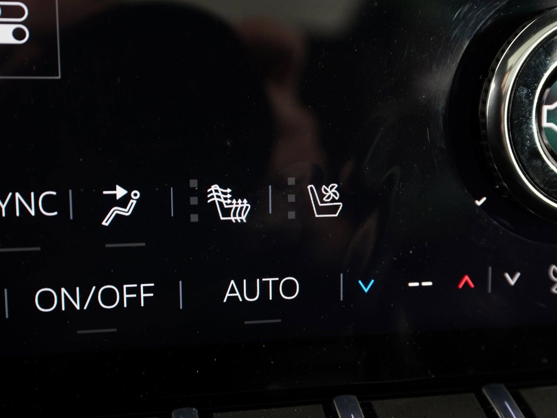 Used 2026 GMC Yukon XL AT4 Ultimate image 27