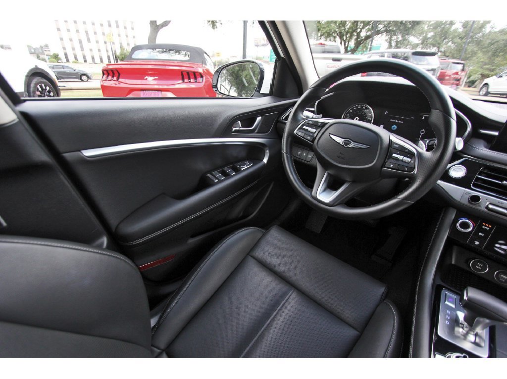 Used 2026 Genesis G70 2.5T RWD image 9