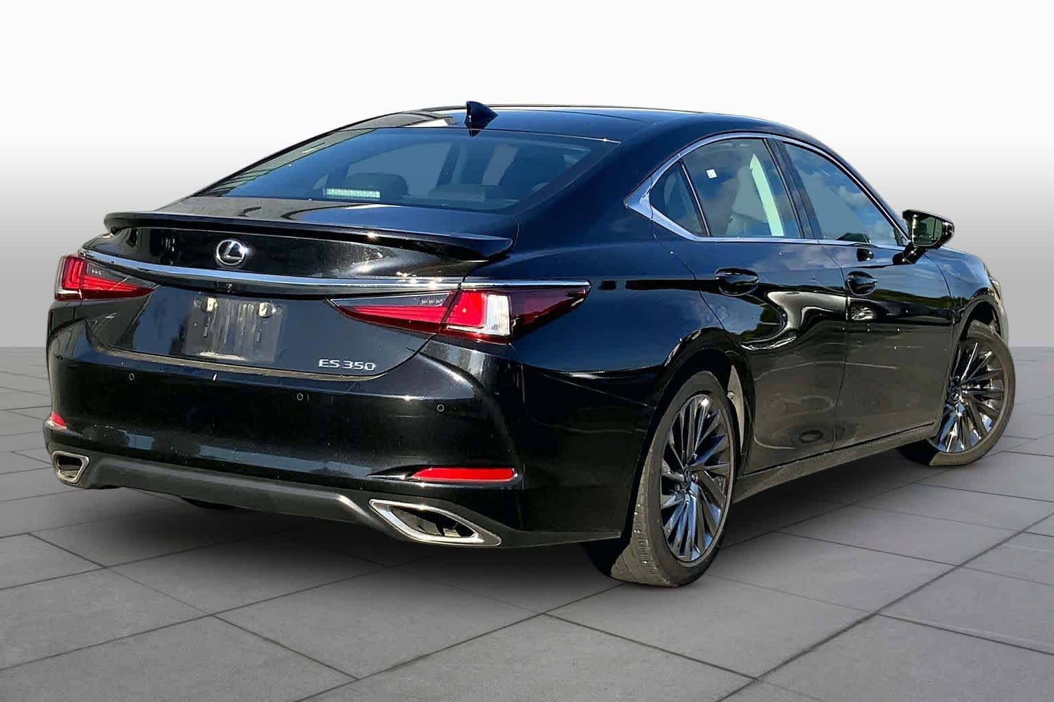 Used 2024 Lexus ES 350 Ultra Luxury w/ Accessory Package (Z2) FWD image 13