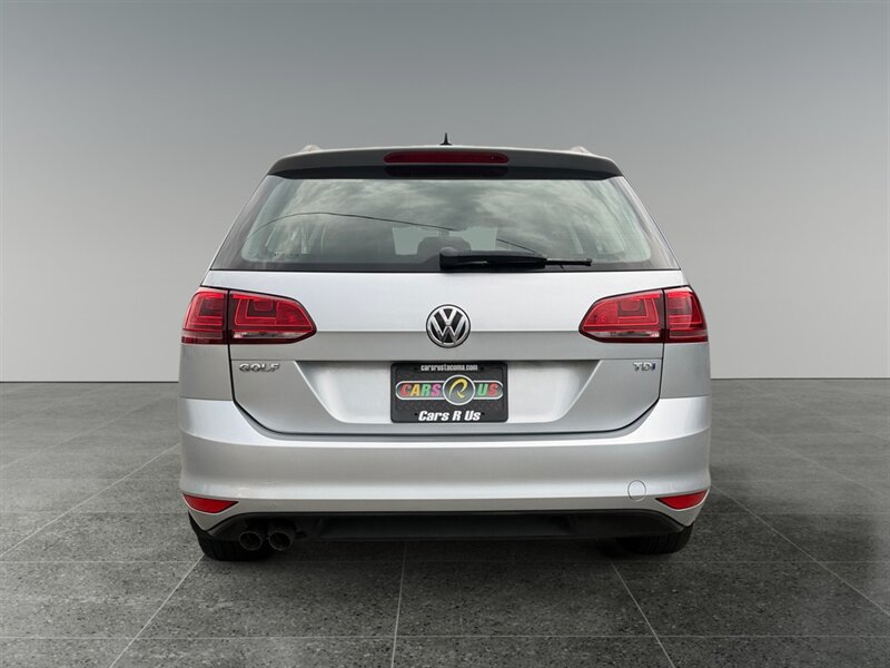 Used 2015 Volkswagen Golf TDI SE FWD image 5