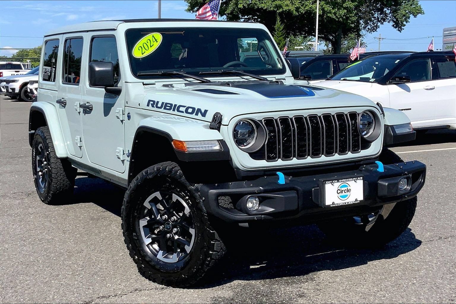 Certified 2024 Jeep Wrangler Unlimited Rubicon 4xe AWD/4WD image 2