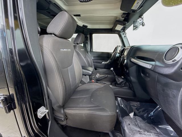 Used 2017 Jeep Wrangler Unlimited Rubicon w/ Connectivity Group image 25