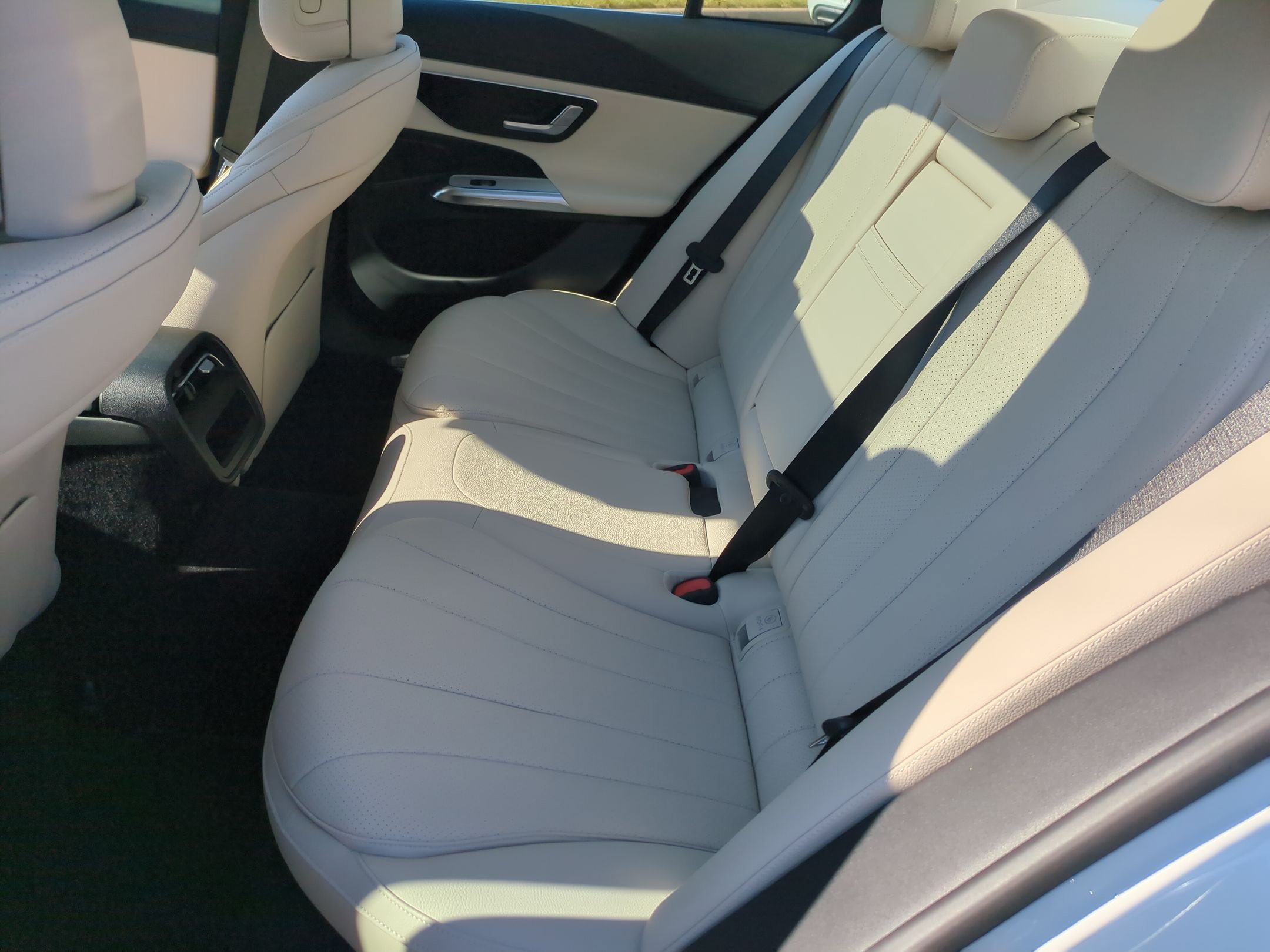 Certified 2025 Mercedes-Benz E 450 4MATIC Sedan image 30