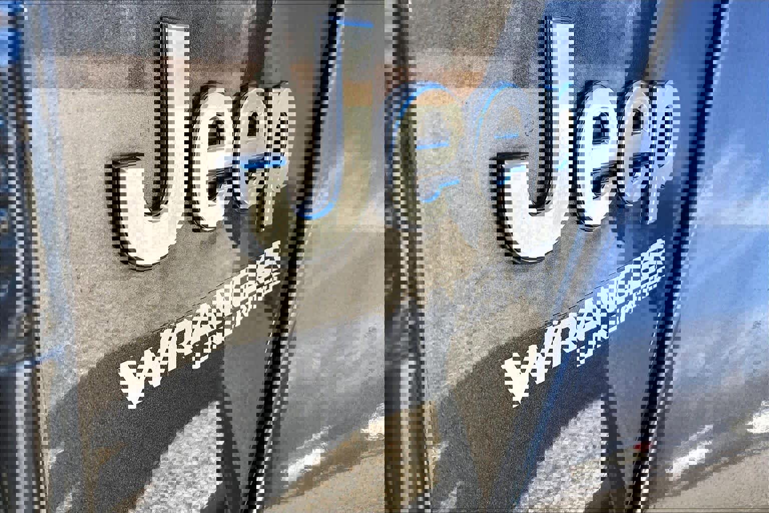 Used 2019 Jeep Wrangler Unlimited Sahara image 32