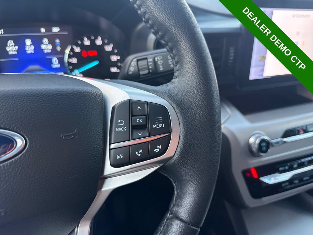 Used 2023 Ford Explorer XLT AWD/4WD image 31