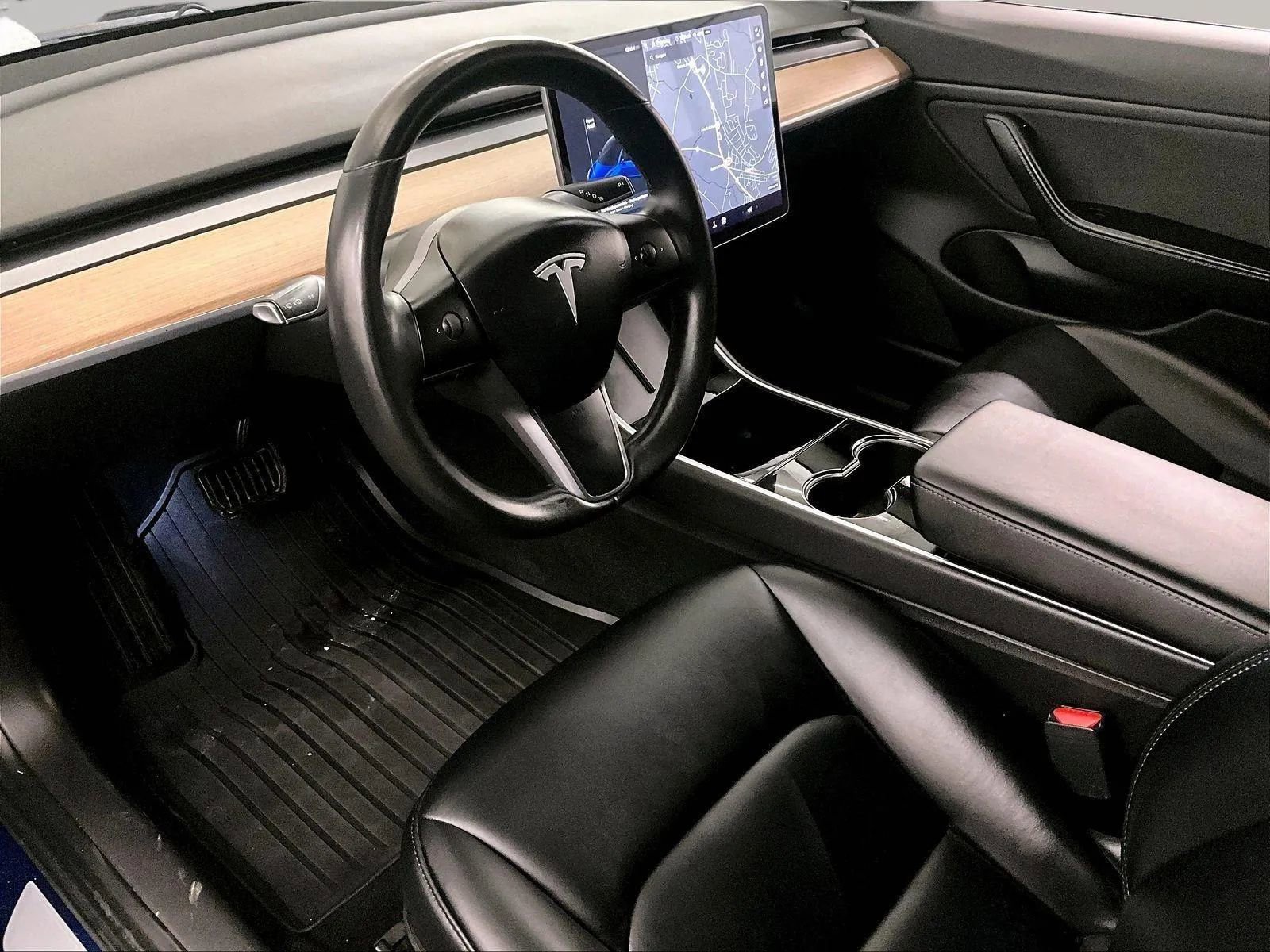 Used 2018 Tesla Model 3 Performance image 12