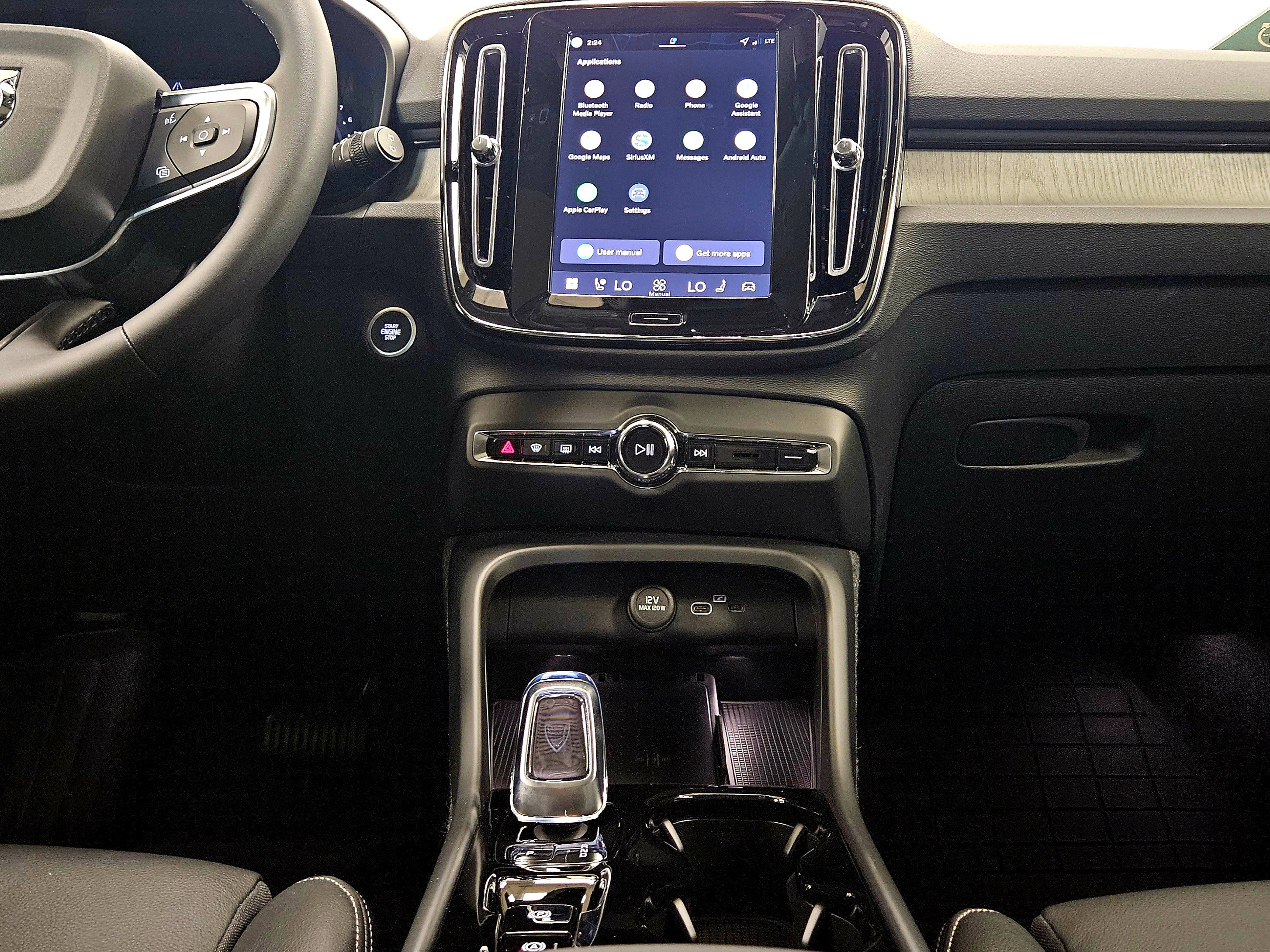 New 2026 Volvo XC40 B5 Plus w/ Climate Package AWD/4WD image 16