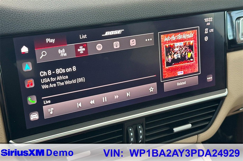 Used 2023 Porsche Cayenne Platinum Edition image 35