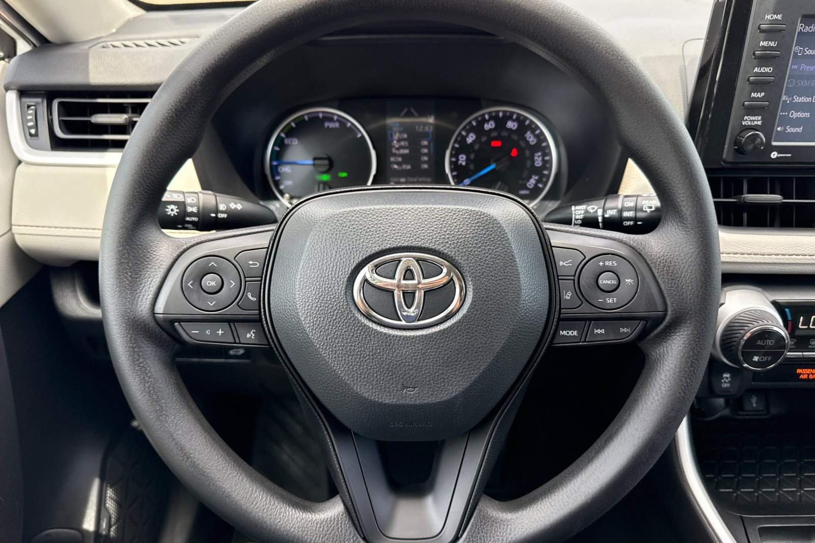 Used 2020 Toyota RAV4 XLE w/ Convenience Package AWD/4WD image 23