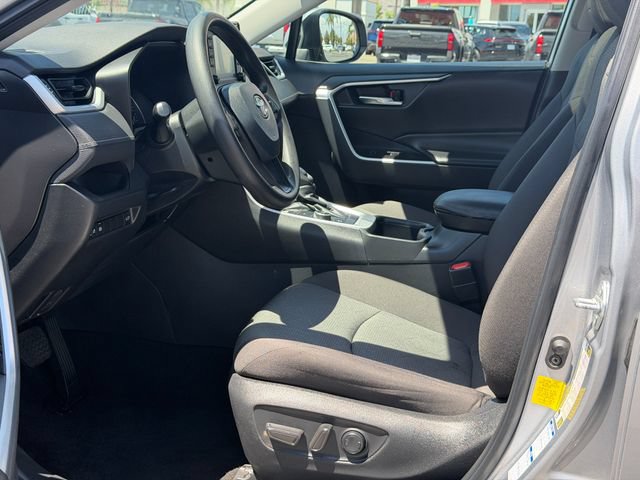 Used 2022 Toyota RAV4 XLE w/ Convenience Package AWD/4WD image 16
