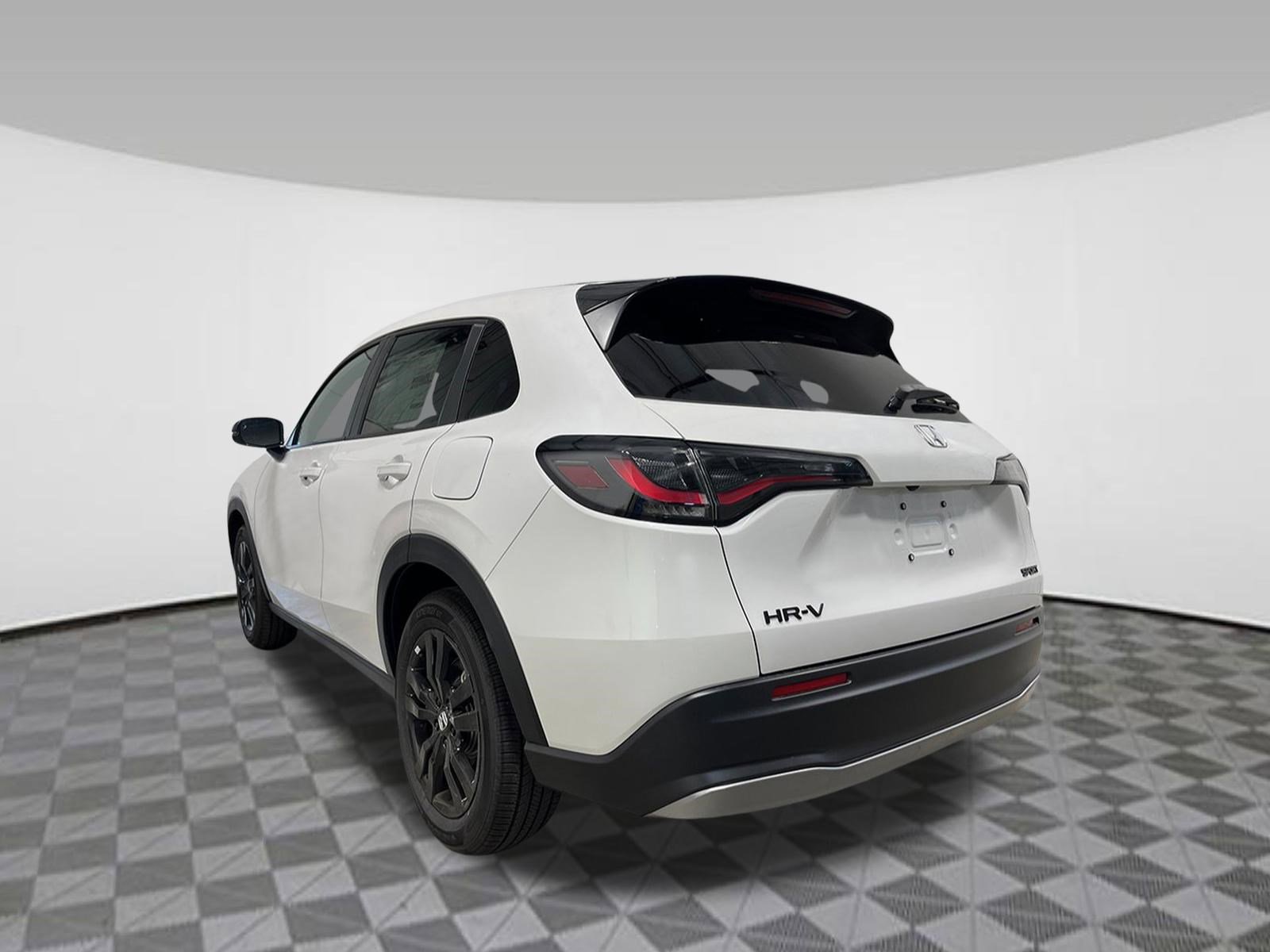 New 2027 Honda HR-V Sport image 4