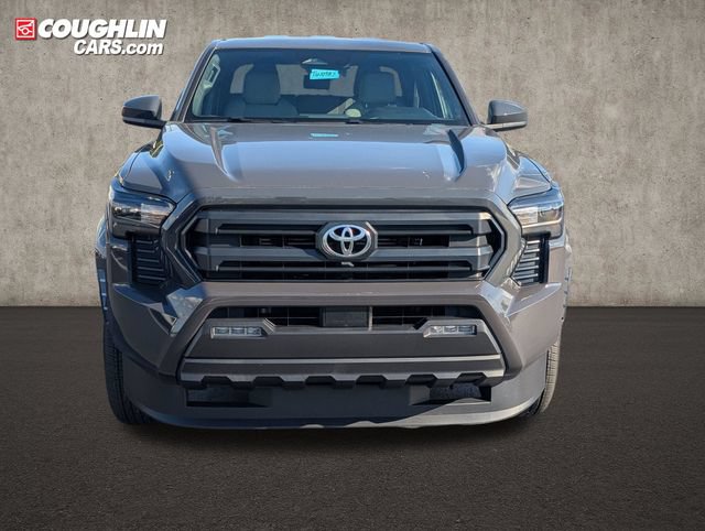Used 2024 Toyota Tacoma SR5 AWD/4WD image 2