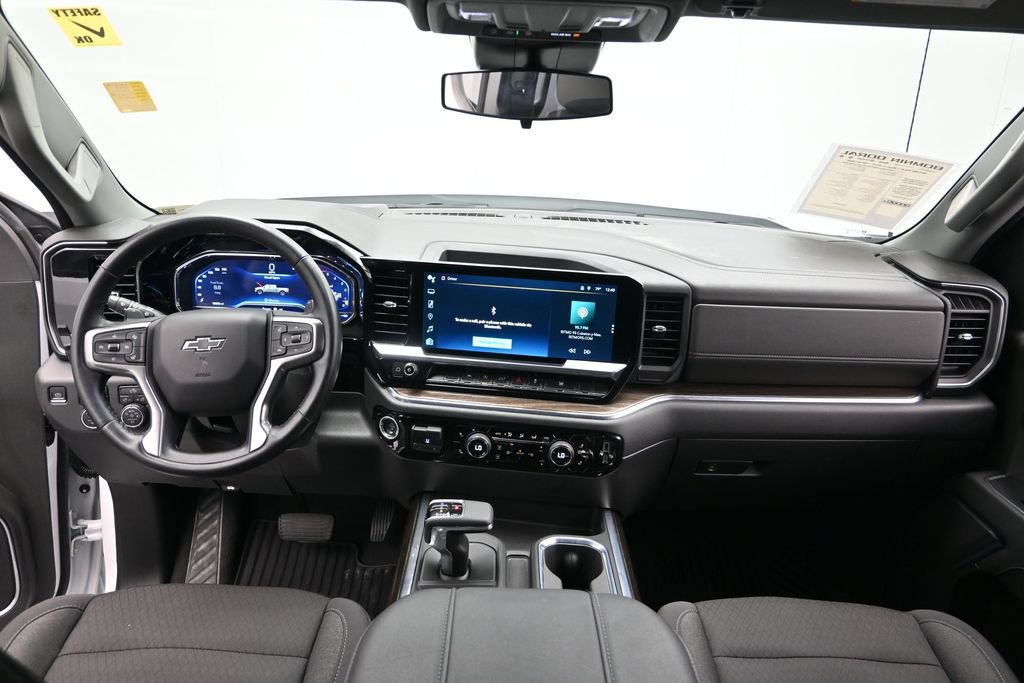 Used 2023 Chevrolet Silverado 1500 RST AWD/4WD image 21