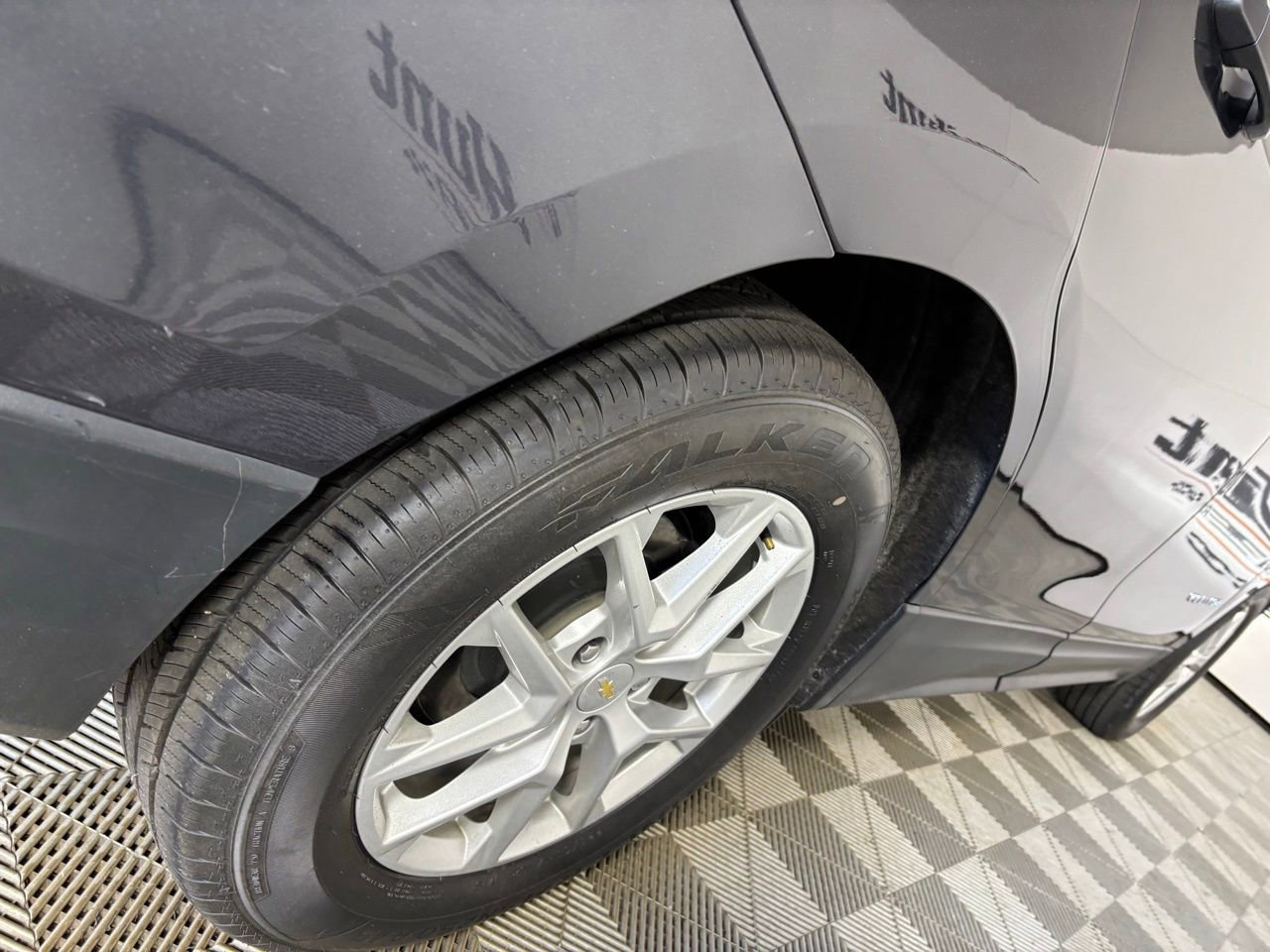 Used 2022 Chevrolet Equinox LT image 29