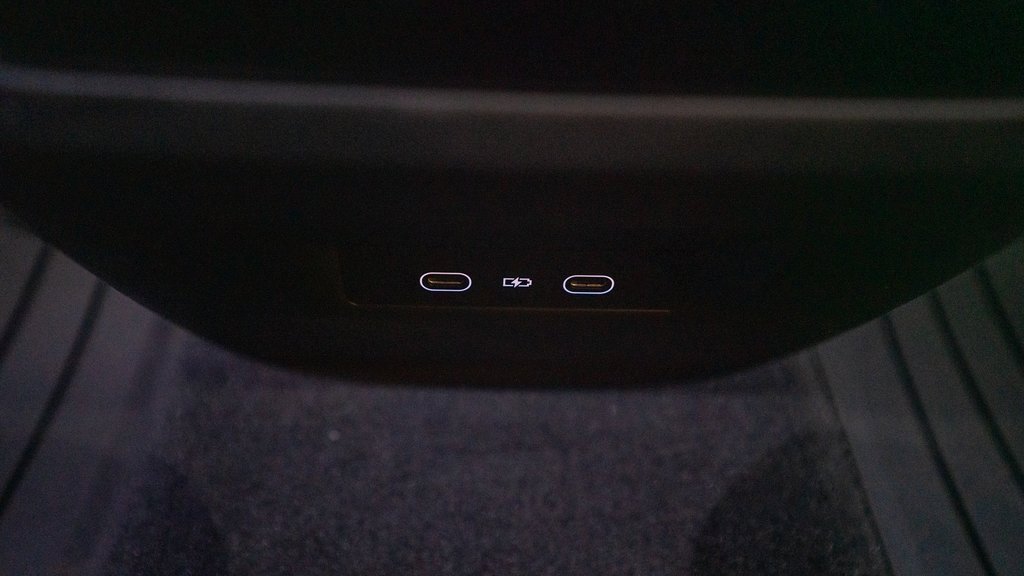 New 2024 Porsche Macan 4 Electric image 34