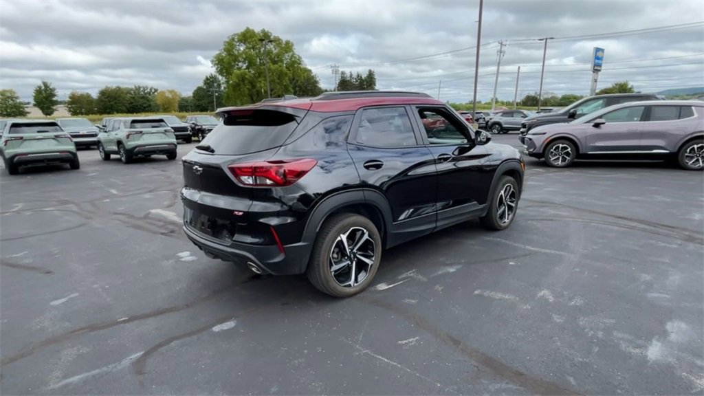 Certified 2023 Chevrolet TrailBlazer RS w/ Sun and Liftgate Package image 8