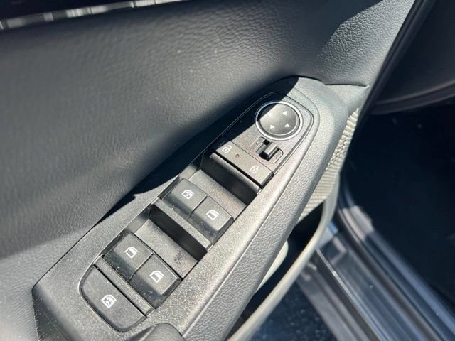 Certified 2025 Kia Seltos EX w/ EX Sunroof Package FWD image 31