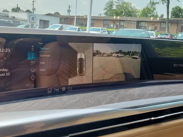 New 2026 Cadillac Escalade IQL Sport 2 w/ LPO, ONYX Package AWD/4WD image 13