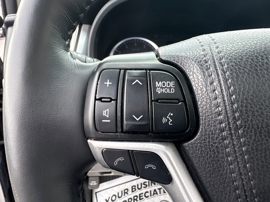 Used 2019 Toyota Highlander Limited Platinum image 21