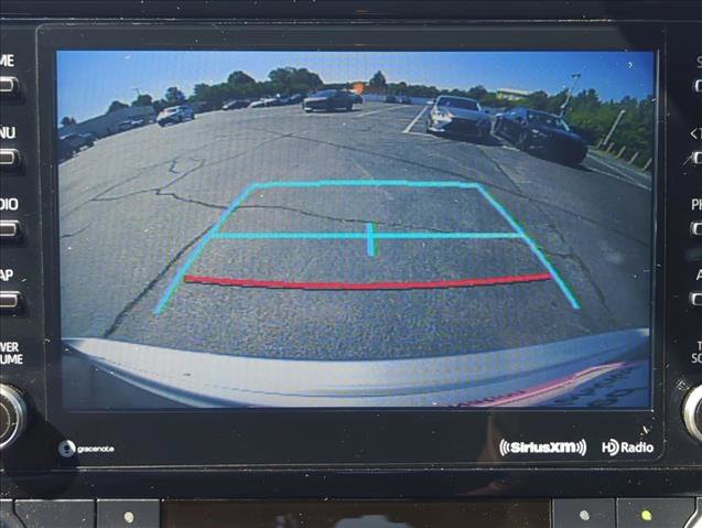 Certified 2022 Toyota Highlander XLE image 12