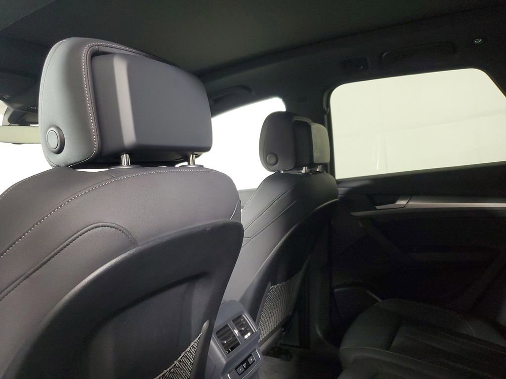 Used 2025 Audi Q5 2.0T Premium image 14