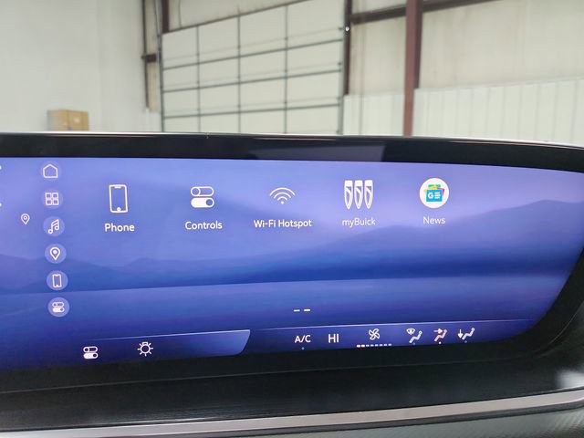 Used 2024 Buick Envision Preferred image 31