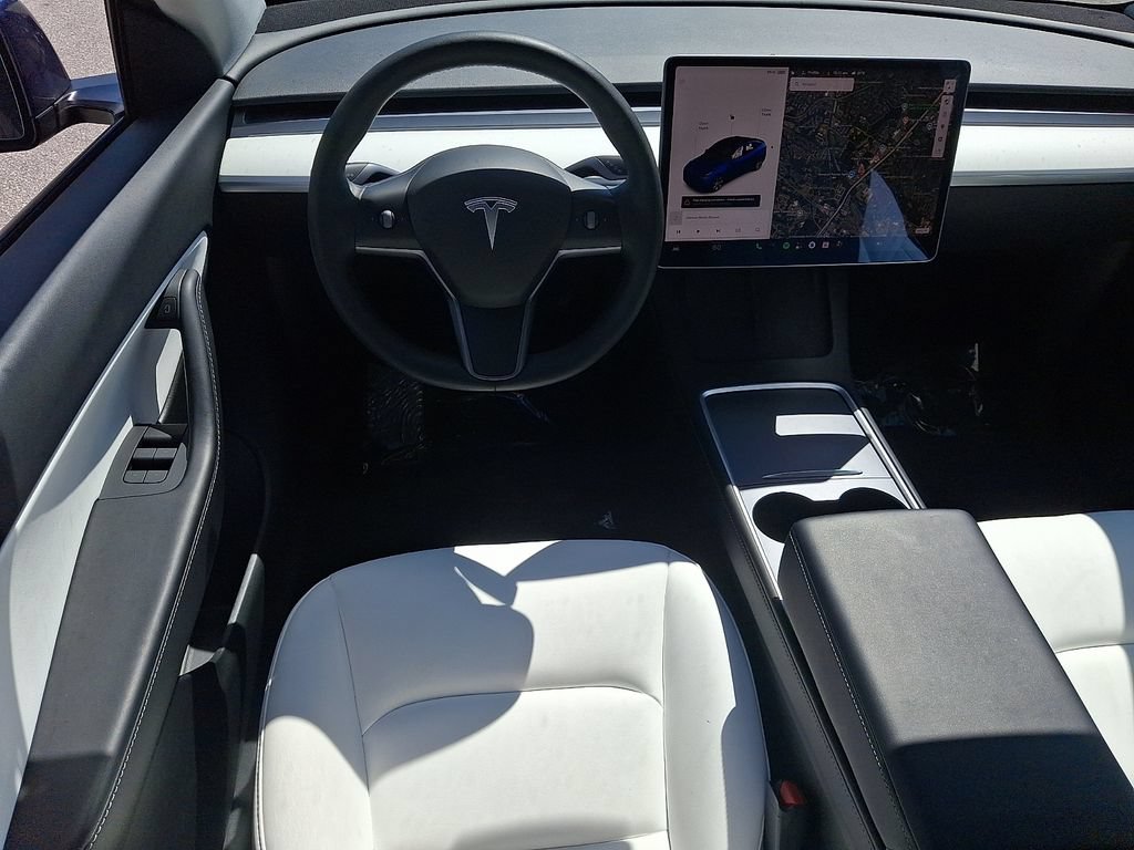Used 2022 Tesla Model Y Long Range AWD/4WD image 11