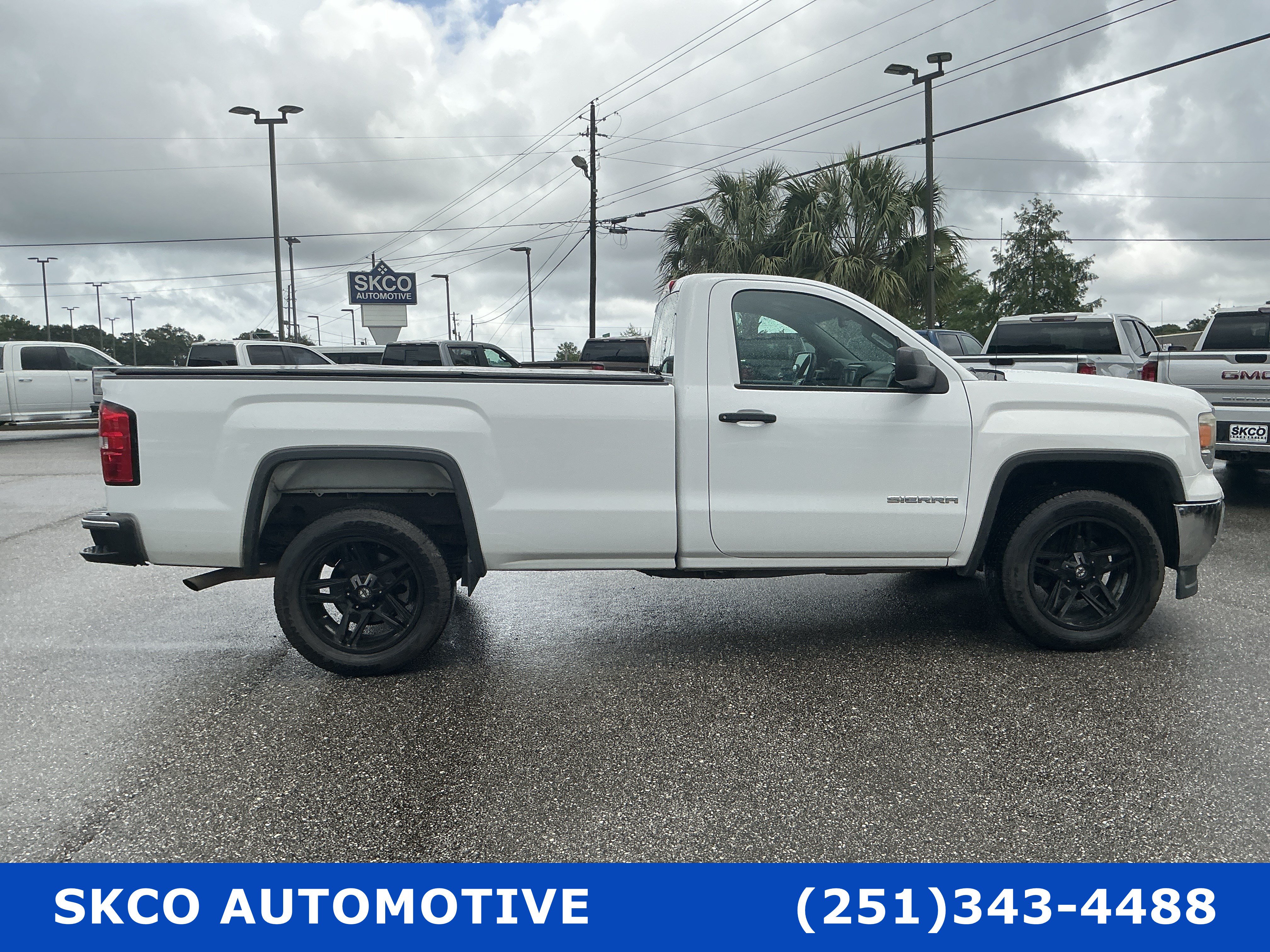 Used 2015 GMC Sierra 1500 2WD Regular Cab image 6