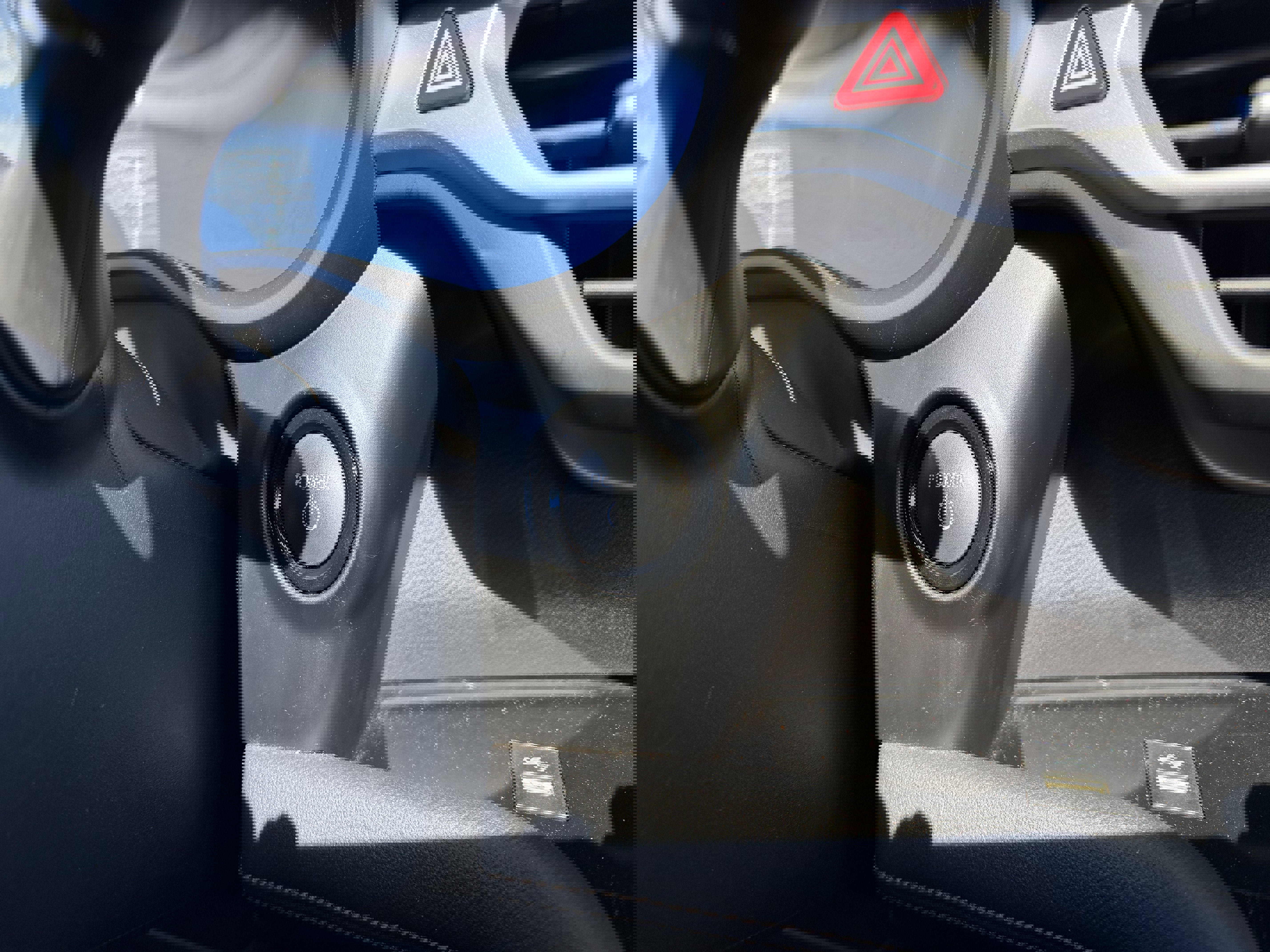 Used 2025 Toyota Sienna XLE Woodland Edition image 19