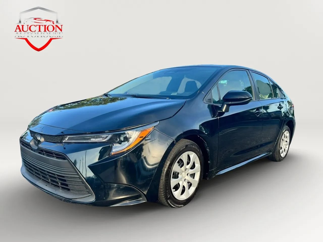 Used 2023 Toyota Corolla LE FWD image 1