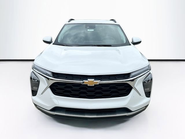 New 2026 Chevrolet Trax LT w/ Driver Confidence Package FWD image 4