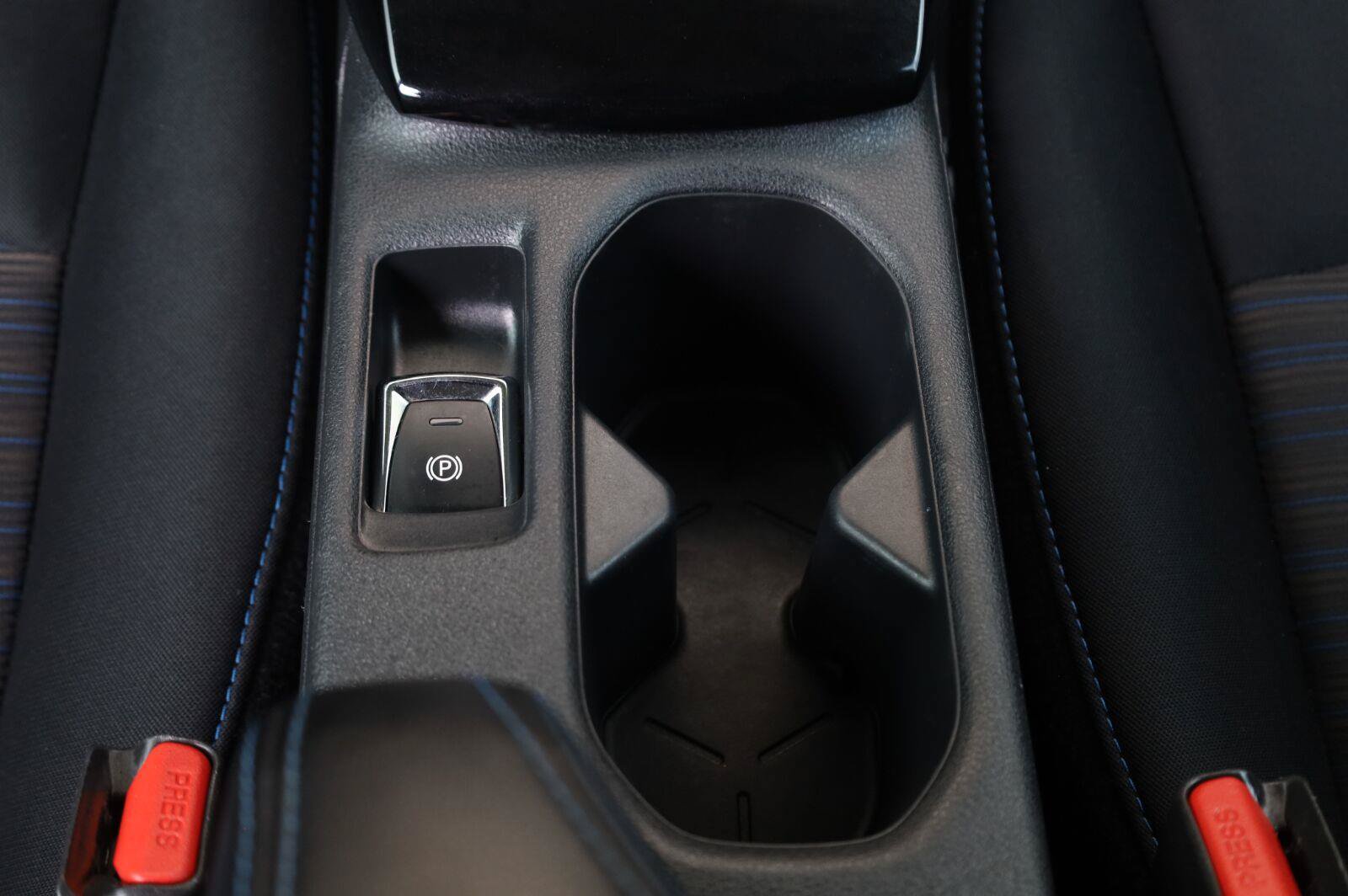 Used 2018 Nissan Leaf SV w/ SV Technology Package FWD image 39
